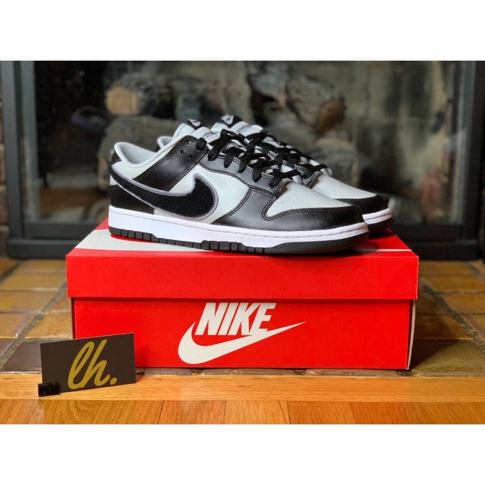 Size 10.5 Nike Dunk Low “Chenille Swoosh Black Grey” Athletic Sneakers DQ7683-00 - Picture 4 of 6